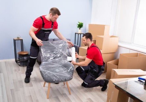 Furniture Movers Relocating House
